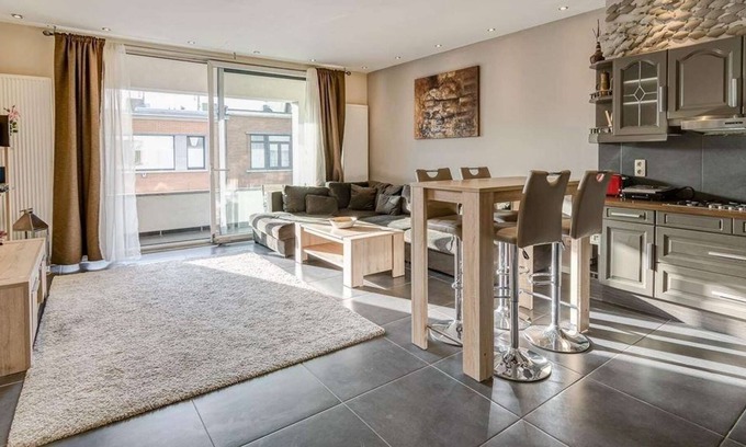 Antwerp Apartment | apartment with balcony ( city center )