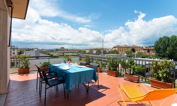 Florence Apartment | Apartment with beautiful terrace in Florence