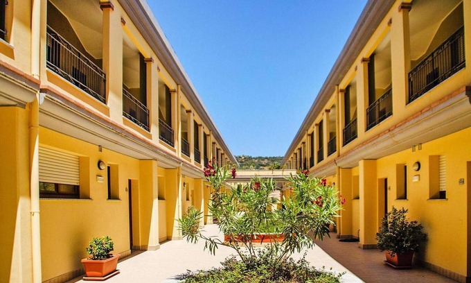 Villasimius Apartment | Apartment with garden in Villasimius