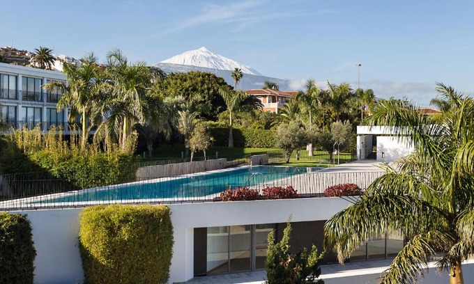Santa Ursula Apartment | Apartment with Mount Teide and sea views