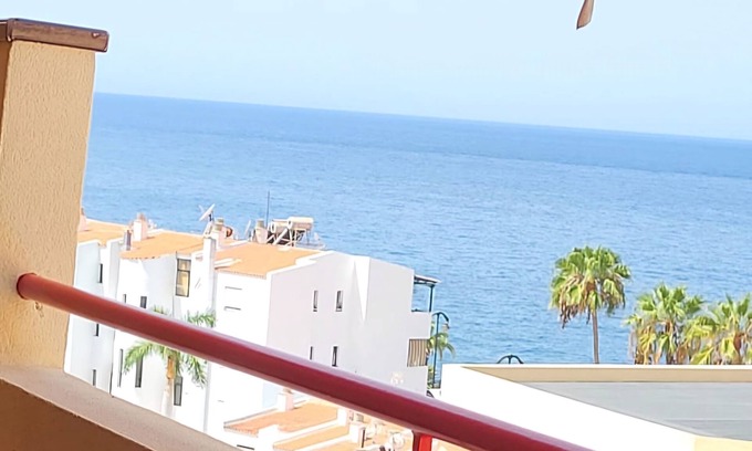 Puerto de Santiago Apartment | Apartment with sea views and communal pool