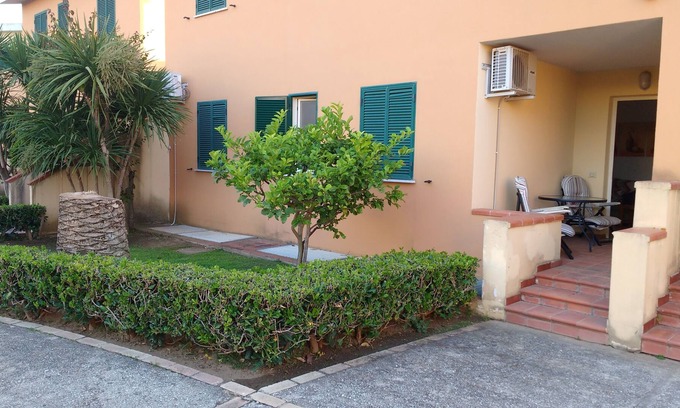 Parghelia Apartment | Apartment with stunning views overlooking Tropea with fantastic pool