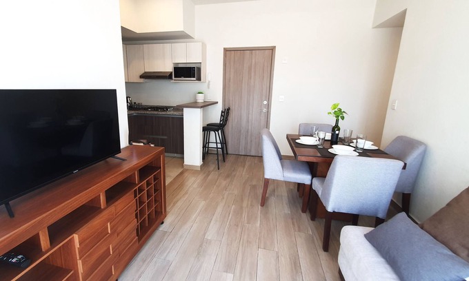 Guadalajara Municipality Apartment | Apartment with swimming pool in condominium near the Guadalajara Zoo and Arena Guadalajara