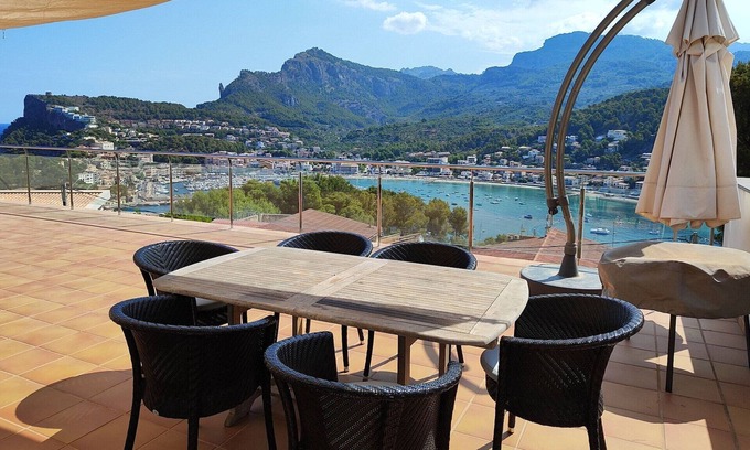Soller House | Apartment with swimming pool and terraces with breathtaking views