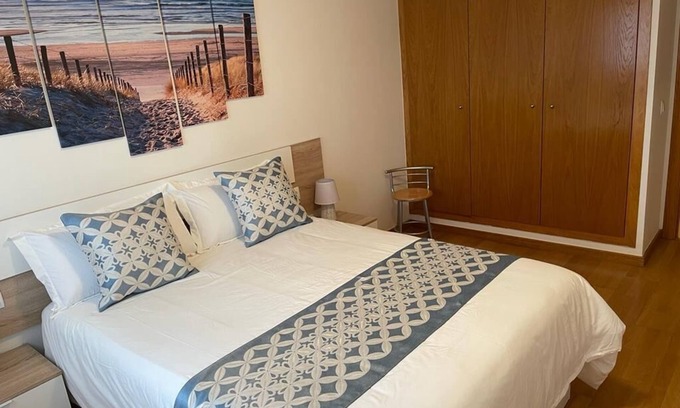 Cubelles Apartment | Apartment with terrace facing the sea and community pool