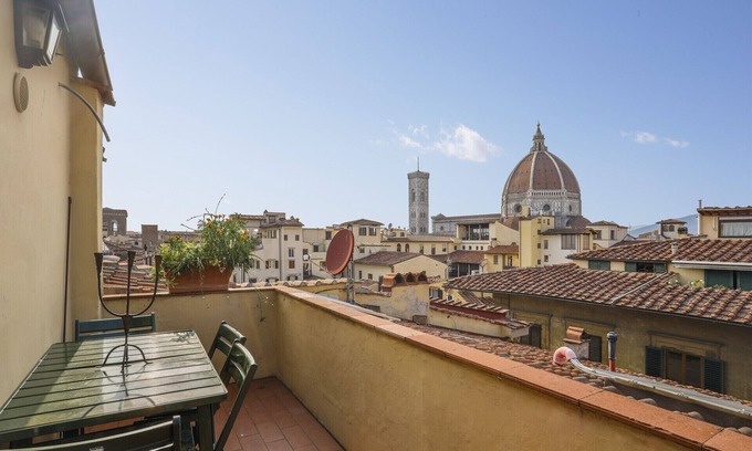 Duomo Apartment | Apartment with terrace facing Duomo
