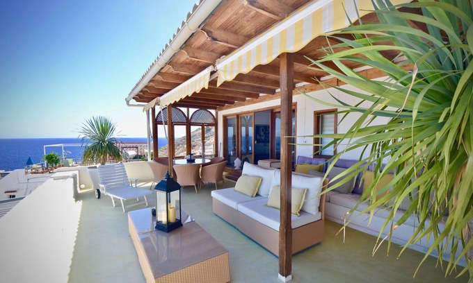 Lomo Quiebre Apartment | Apartment with the best views over Playa de Mogan