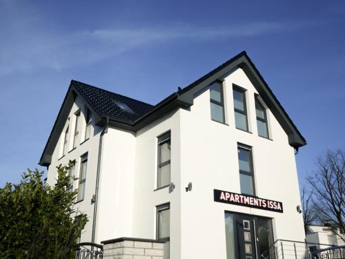 Markisches Viertel Apartment | Apartments Issa
