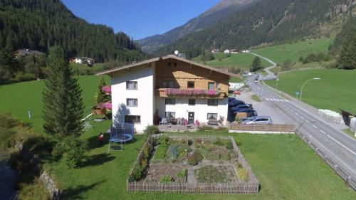 Kaunertal House | Apartments Seerhof