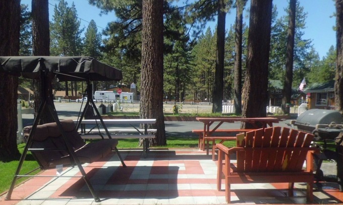Tahoe Valley House | Apex Inn