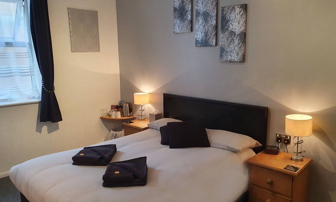 Hastings House | Apollo Guest House