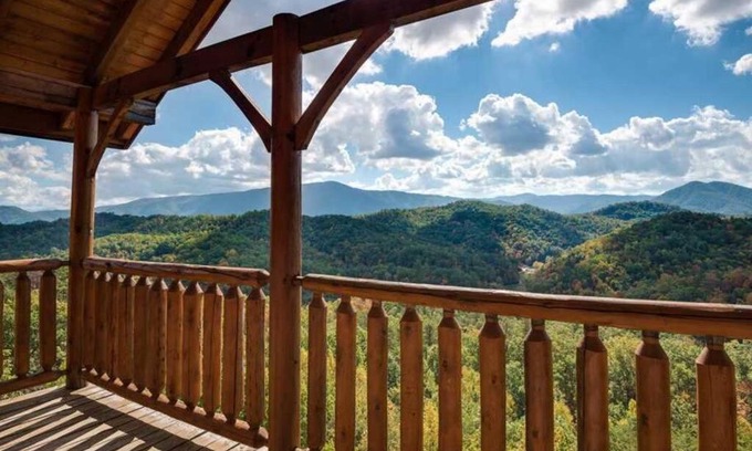 Gatlinburg - Pigeon Forge House | Appalachian Villa