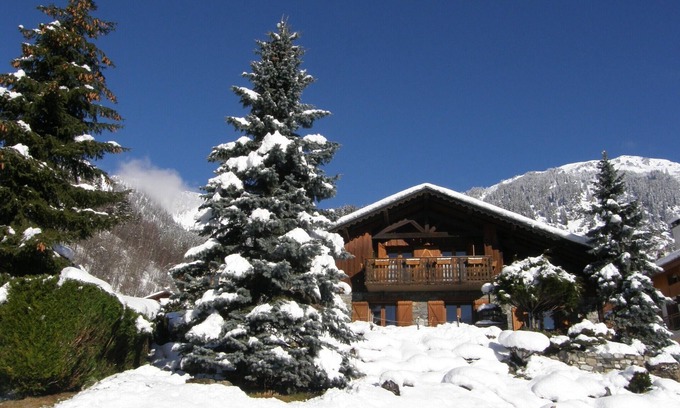 Champagny-en-Vanoise Apartment | Appart. 6 pers in Savoyard chalet, - LA PLAGNE PARADISKI and PNV