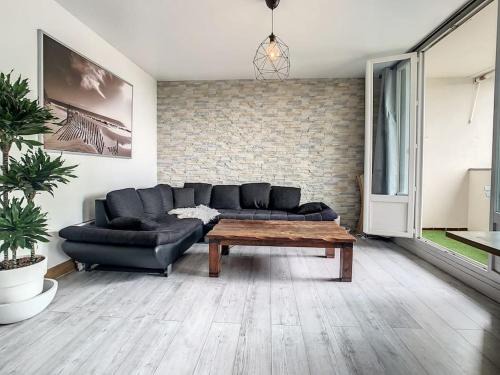 Vernay Apartment | Appart Crystal Lyon Caluire et parkings