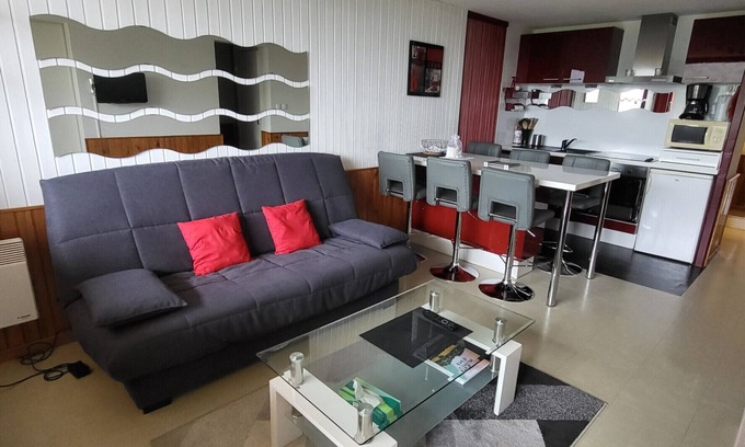 Besse-et-Saint-Anastaise Apartment | Appartement au pied des pistes 182TB