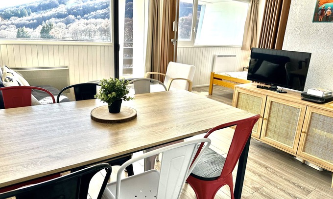Besse-et-Saint-Anastaise Apartment | Appartement Pour 2 à 6 Personnes Centre Station Super Besse