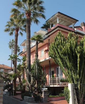 Bordighera Apartment | Appartamenti Villa Mirella