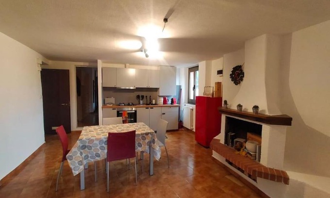 Biumo Superiore Apartment | Appartamento bilocale- Il nido sui tetti di Varese