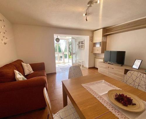 Castelnuovo Magra Apartment | Appartamento Cá Medé