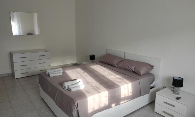 Novara Apartment | Appartamento Giulio Cesare