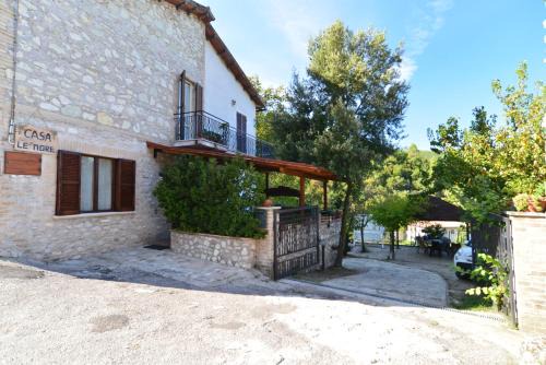 Pompagnano House | Appartamento Le More