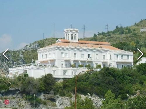 Praia a Mare Apartment | Appartamento nel fabbricato denominato Il Castello