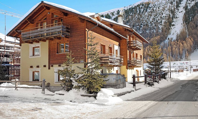 Livigno Apartment | Appartamento Paradisin with Mountain View