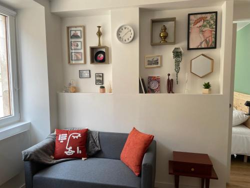 Saint-Symphorien-d'Ozon Apartment | Appartement T2 meublé 2ter