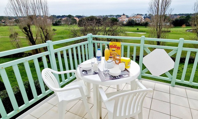 Bourgenay Apartment | Appartement 4/5 Personnes, VUE Golf, Acces Piscines Gratuit