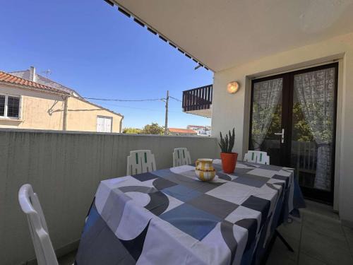Boyardville Apartment | Appartement 2P avec balcon à 700m de la plage - FR-1-246A-369