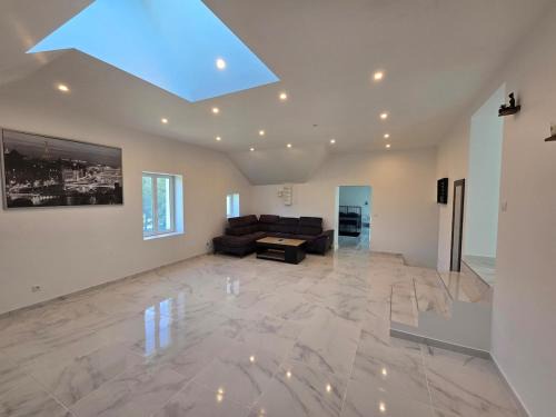 Luzancy Apartment | Appartement 150m2 avec jardin 3000 m2