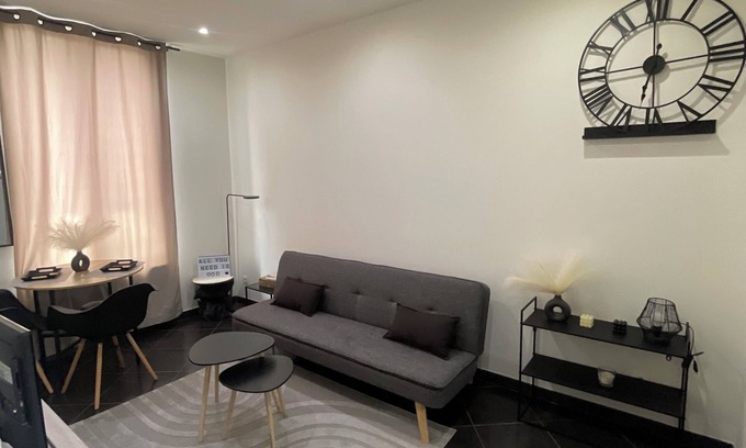 Aubervilliers Apartment | Appartement 2 Pieces Proche Paris