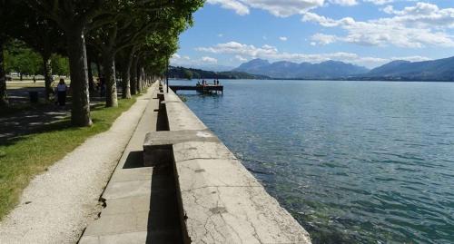 Aix-les-Bains Apartment | Appartement 35 m² bord de lac Aix les Bains (73)