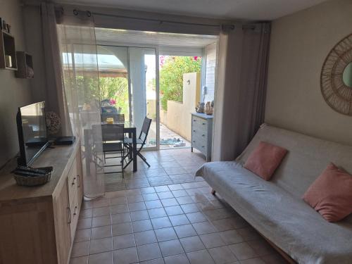 Les Ayguades Apartment | Appartement aux Ayguades à deux pas de la mer