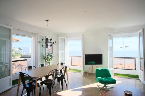 Pontaillac Apartment | Appartement avec balcons vue mer à Pontaillac