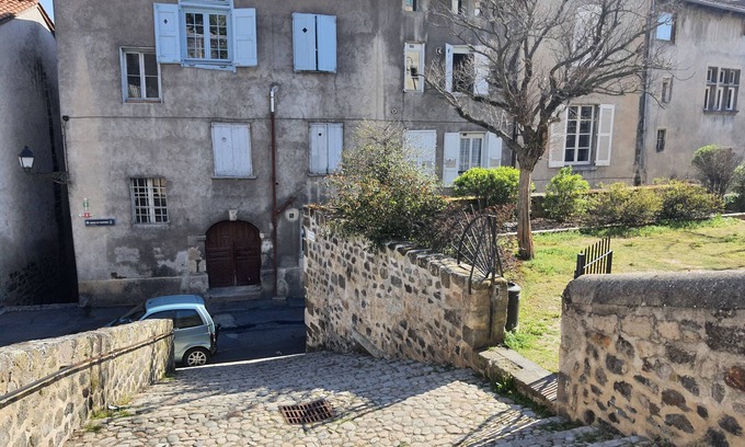 Le Puy-en-Velay Apartment | Appartement Centre Historique Le Puy en Velay