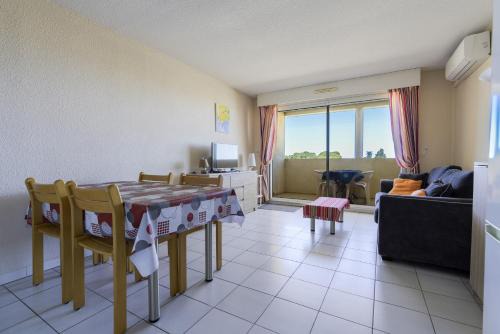 Le Grau-Du-Roi Apartment | Appartement clim piscine garage