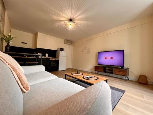 Besancon Apartment | Appartement Climatisé 4prsn Au pied de la Citadelle