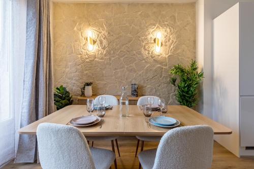 Quartier Vieux Marche-Cathedrale Apartment | Appartement confortable et élégant en centre ville