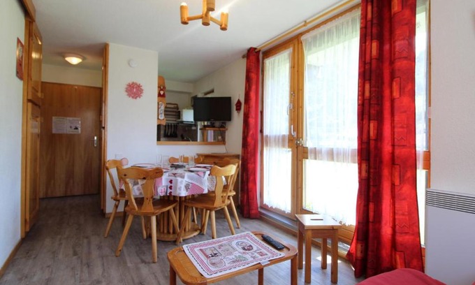 Lanslevillard Apartment | Appartement cosy 4 pers avec balcon et WIFI au pied des pistes - FR-1-508-123
