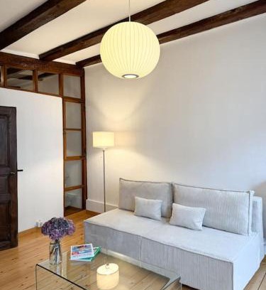 Poincare Apartment | Appartement cosy au centre-ville
