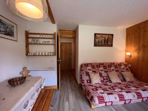 Meribel-Mottaret Apartment | Appartement cosy, proche commerces et pistes, ideal skieurs, 1 ch, non-fumeur - FR-1-355-247
