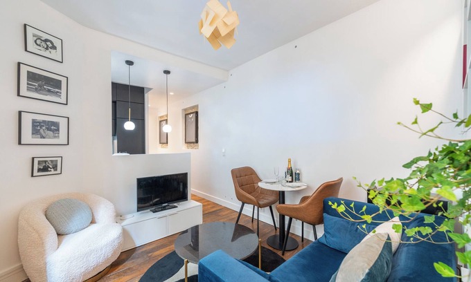 18th Arrondissement Apartment | Appartement Duhesme - Welkeys