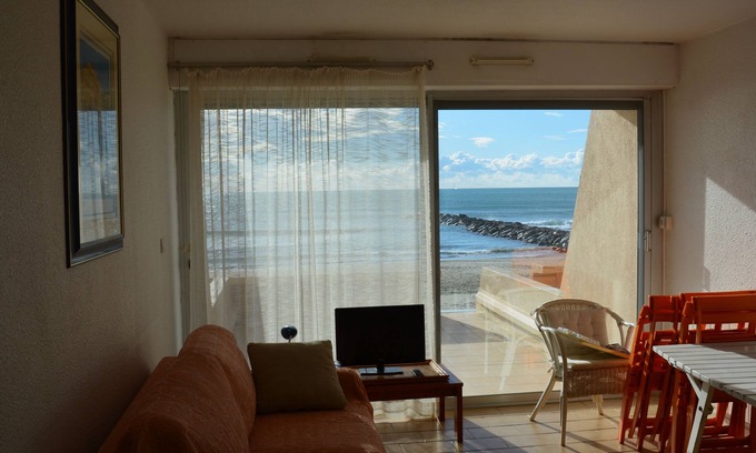 Carnon-Plage Apartment | Appartement en Première Ligne vue mer Avec Terrasse Privée Donnant sur le Sable