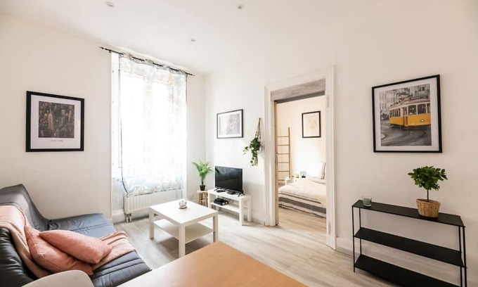 Mulhouse Apartment | Appartement entièrement rénové et cosy avec jardin