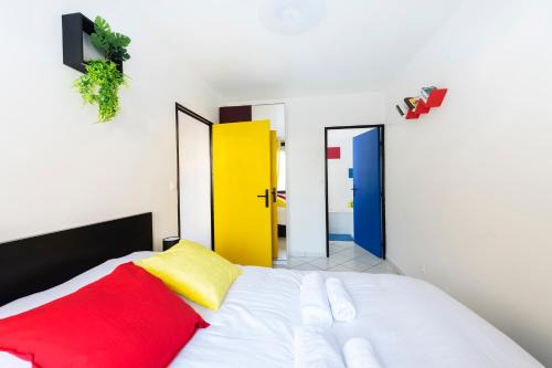 Republique - Tolstoi Apartment | Appartement entier - Le mondrian - 1ch Check-in 24h
