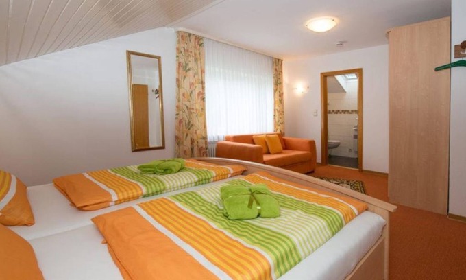 Oberotterbach Apartment | Appartement Fantasie 47m² - Ferienwohnung Rebenblick