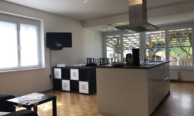 Seeboden Bed & Breakfast | Appartement/fewo, Toilette und Bad/dusche Getrennt - Pension Seevilla