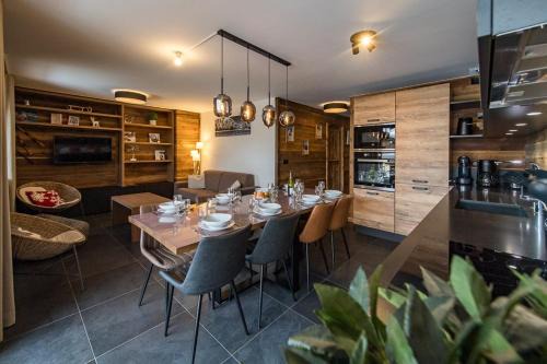 Saint-Sorlin-d'Arves Apartment | Appartement chaleureux 8 couchages avec terrasse au coeur du village
