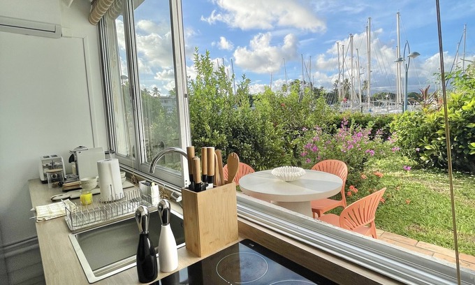 Pointe du Bout Apartment | Appartement Frida de la Marina